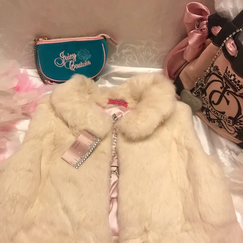 COPY - Super rare y2k 🦄juicy couture 🐰 rabbit fur caplet - Picture 12 of 15